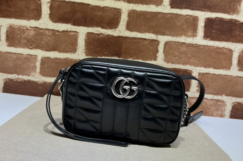 Gucci ‎634936 GG Marmont mini shoulder bag in Black matelassé leather