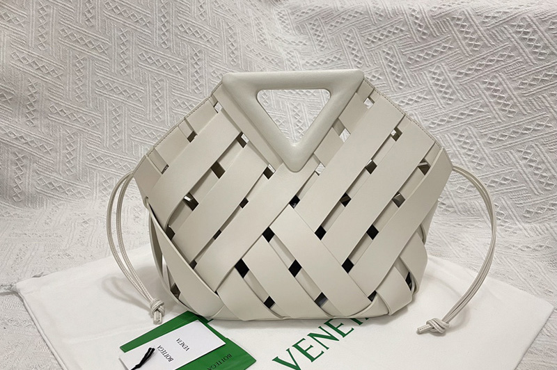 Bottega Veneta 658697 Point Intreccio leather top handle bag in White Intreccio leather