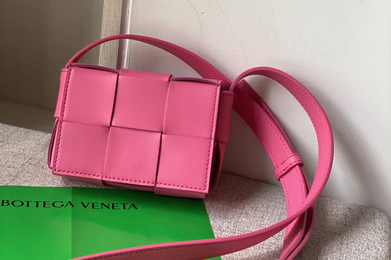 Bottega Veneta 666688 Cassette mini bag in Bonbon Intreccio leather