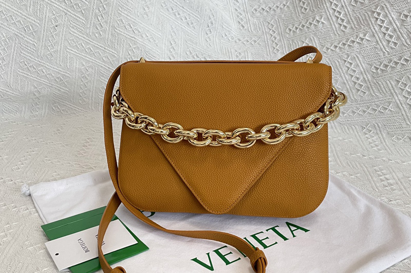 Bottega Veneta 667398 Mount Leather envelope bag in COB Leather