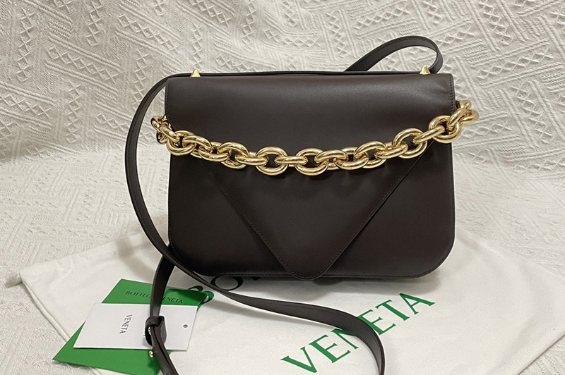 Bottega Veneta 667398 Mount Leather envelope bag in Fondant Leather