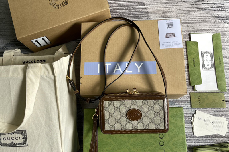 Gucci ‎671674 Mini bag with Interlocking G in Beige and ebony GG Supreme