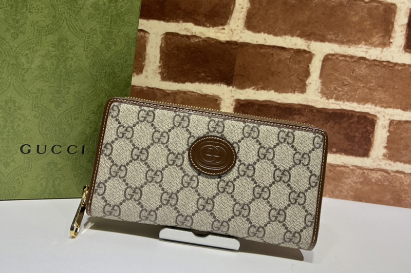 Gucci 673003 Zip around wallet with Interlocking G in Beige and ebony GG Supreme fabric