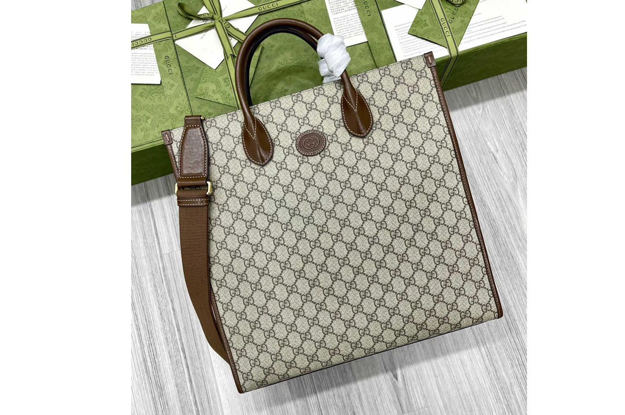 Gucci 674155 Medium tote Bag with Interlocking G in Beige and ebony GG Supreme canvas