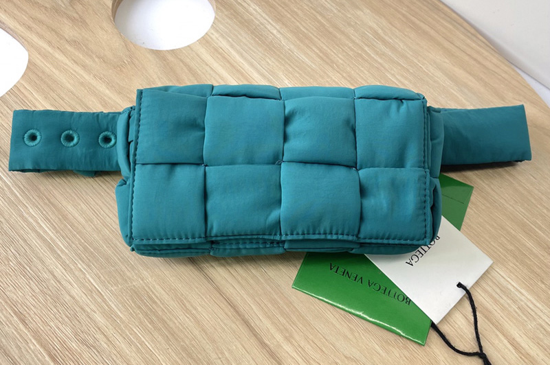 Bottega Veneta 679763 Mini padded intreccio nylon belt bag in Blue nylon