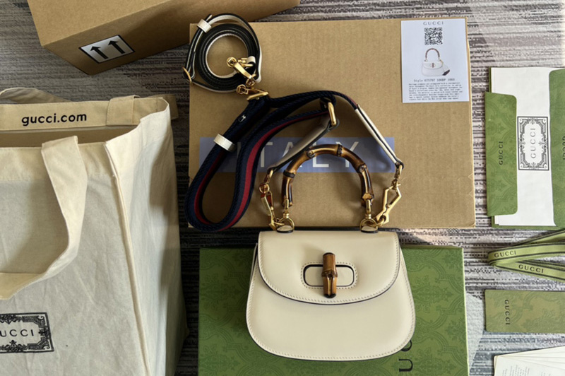 Gucci ‎686864 Mini top handle bag with Bamboo in White leather