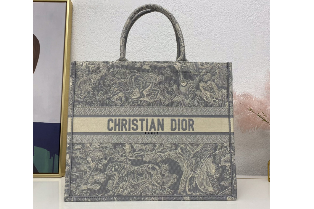 Christian Dior M1286 Dior book tote Bag in Gray Toile de Jouy Reverse Embroidery