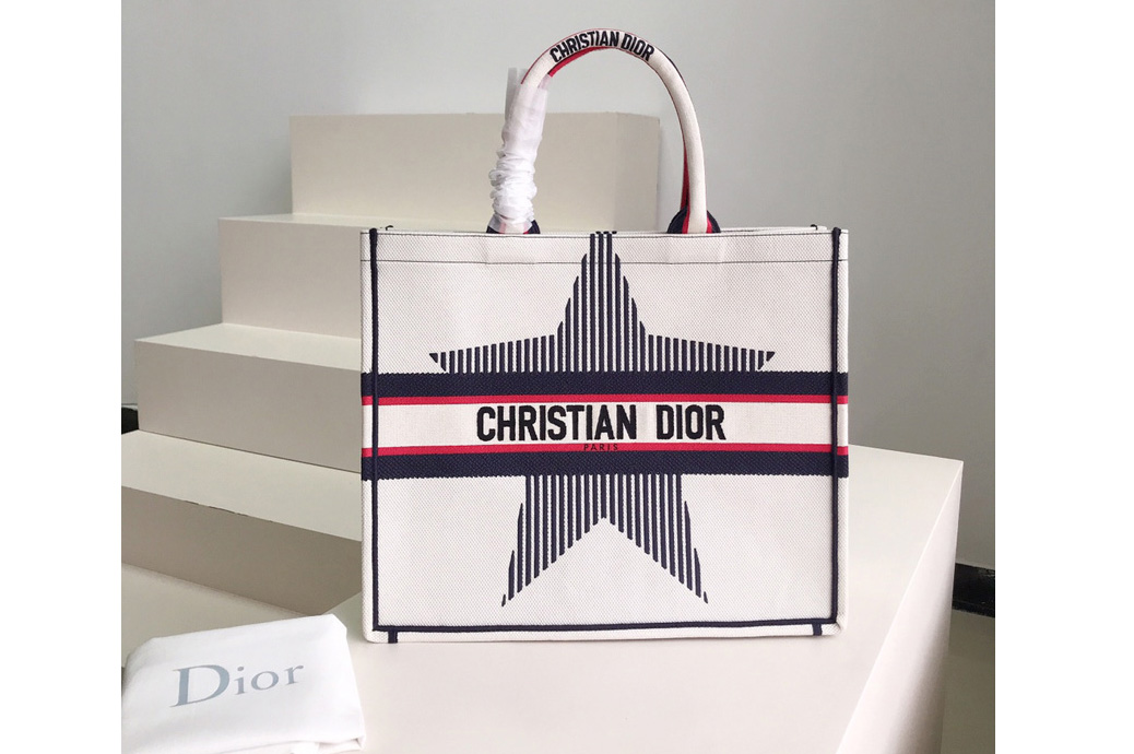 Christian Dior M1286 Dior book tote Bag in White Three-Tone Embroidery