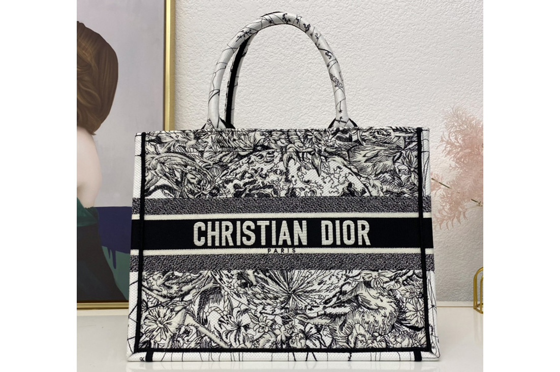 Christian Dior M1296 Dior book tote Bag in White Toile de Jouy Reverse Embroidery