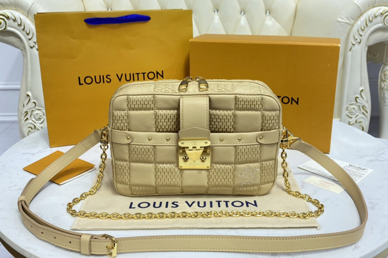 Louis Vuitton M59116 LV Troca PM handbag in Beige Damier Quilt lambskin