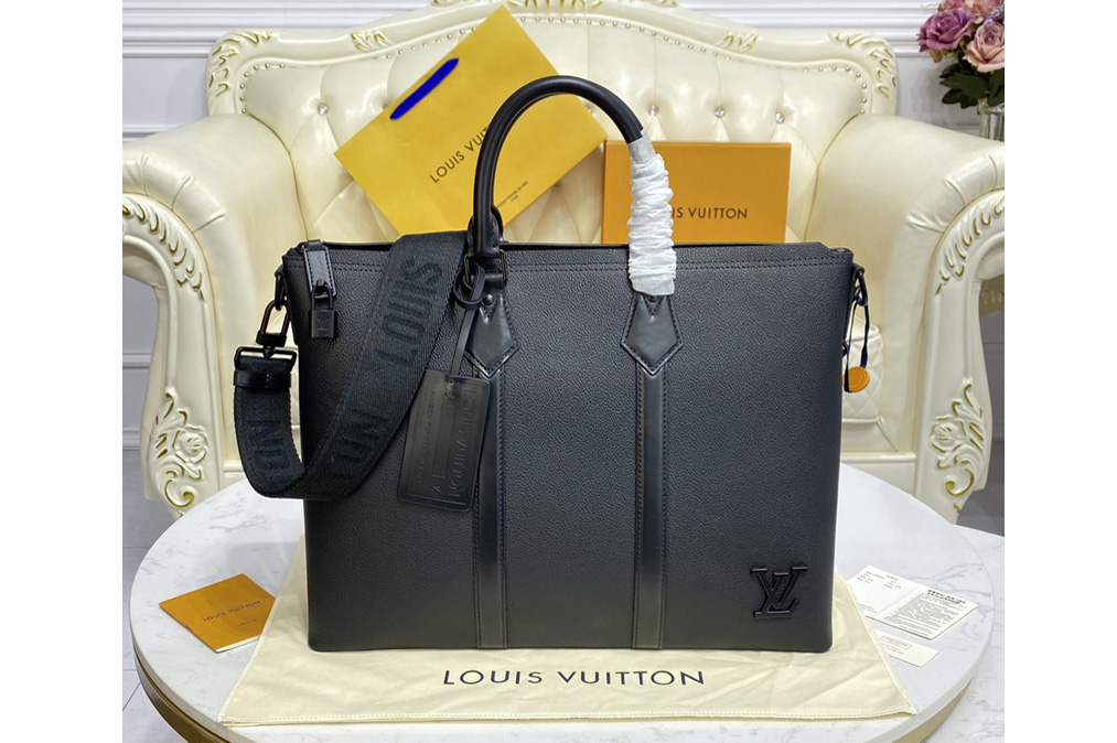 Louis Vuitton M59158 LV Lock It Tote bag in Black grained calf leather