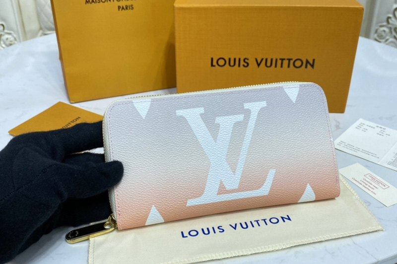 Louis Vuitton M80359 LV Zippy wallet in Mist Gray Monogram coated canvas