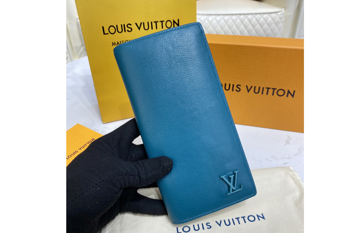 Louis Vuitton M81153 LV Brazza wallet in Blue Aerogram cowhide leather