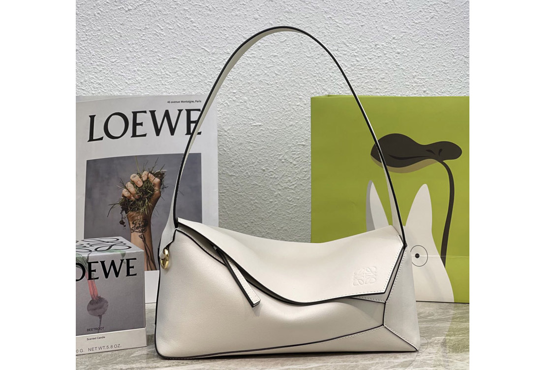 Loewe Puzzle Hobo bag in White nappa calfskin