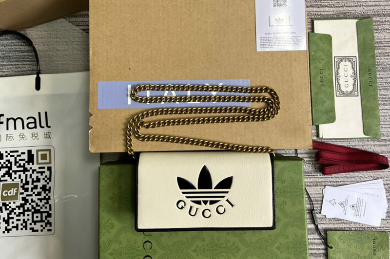 adidas x Gucci 621892 wallet with chain in White and Black leather