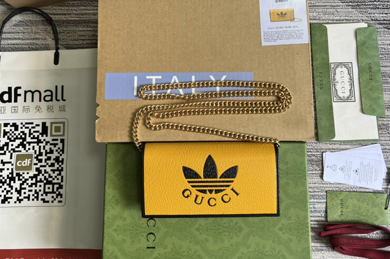 adidas x Gucci 621892 wallet with chain in Orange/Black leather