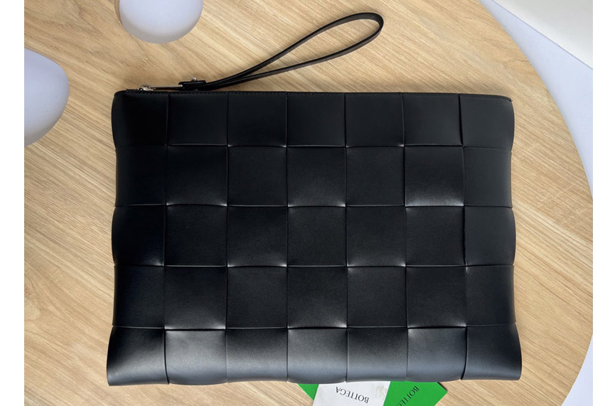 Bottega Veneta 649616 Men Pouch in Black intreccio leather