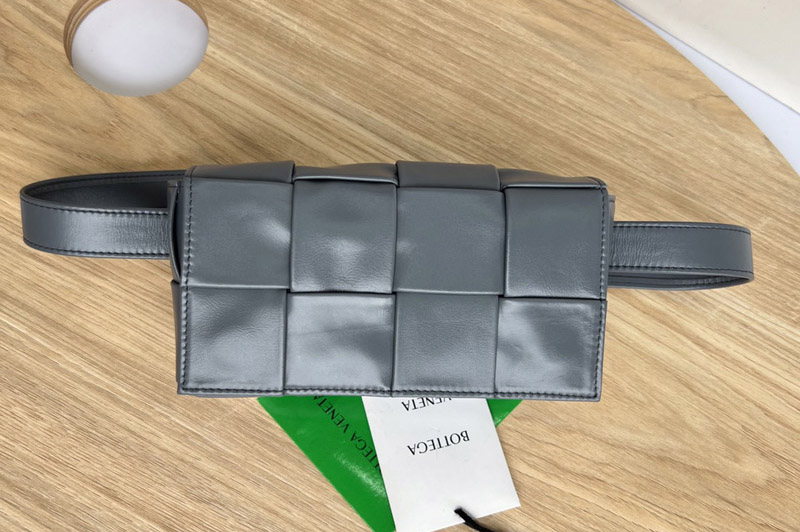 Bottega Veneta 651053 Mini Cassette Belt bag in Gray Intrecciato Paper Calf leather