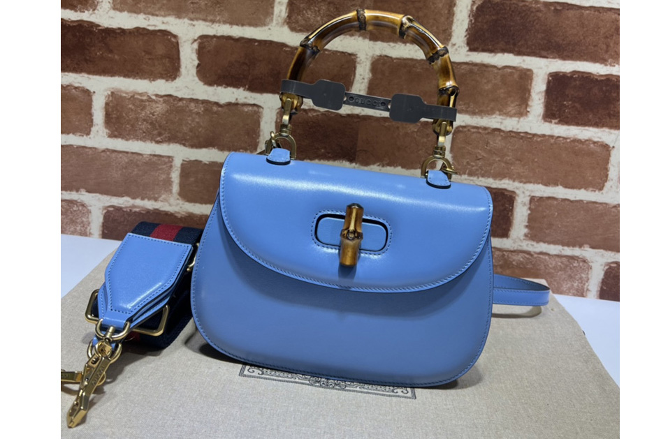Gucci ‎675797 Small top handle bag with Bamboo in Blue leather