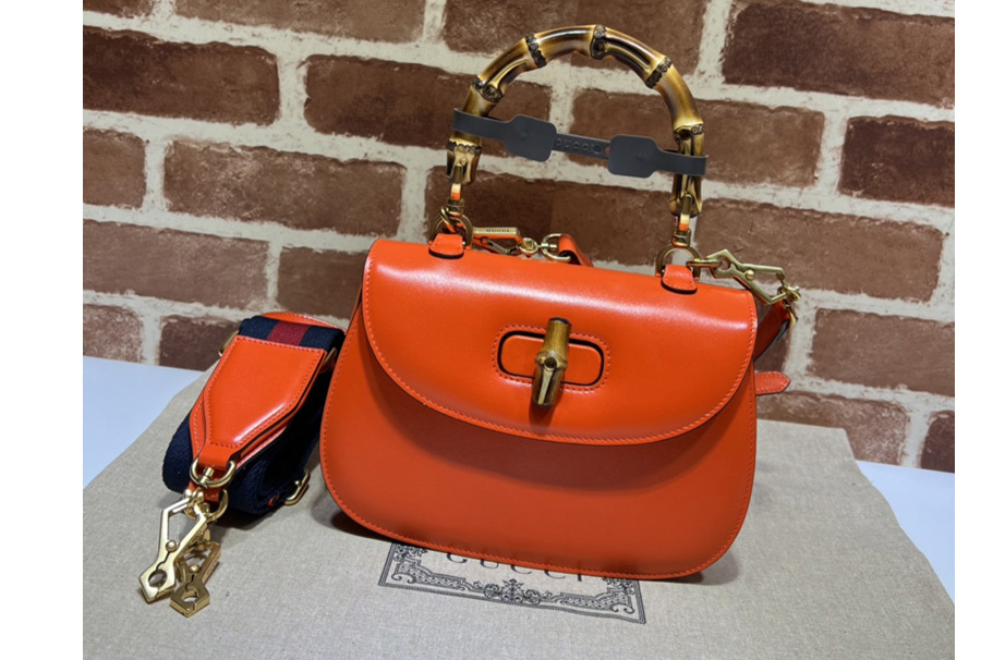 Gucci ‎675797 Small top handle bag with Bamboo in Red leather