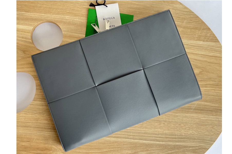 Bottega Veneta 680169 Intrecciato leather briefcase bag in Gray Intreccio leather