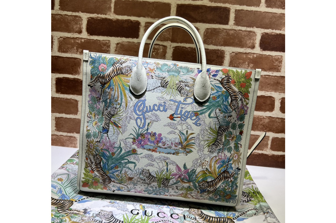 Gucci 687827 Gucci Tiger GG medium tote bag in White Leather