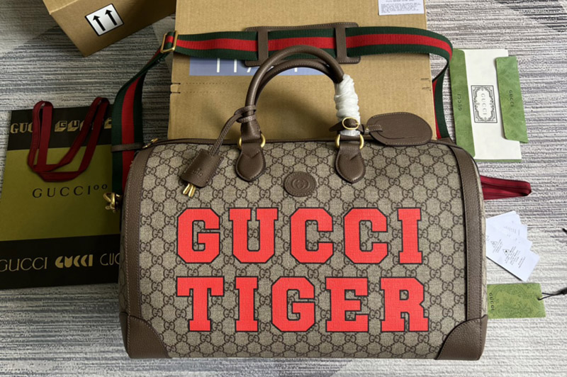 Gucci ‎687828 Gucci Tiger GG small duffle bag in Beige and ebony GG Supreme