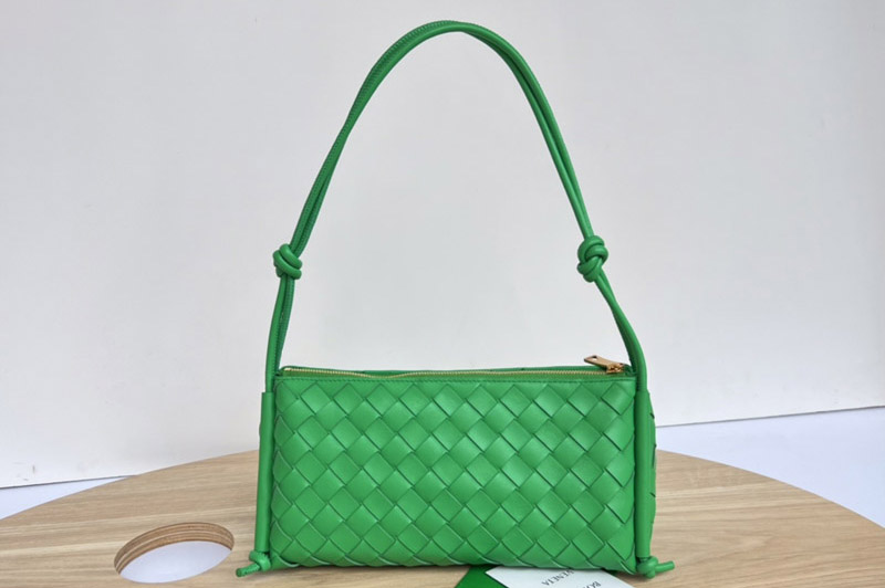 Bottega Veneta 701025 Pouch With Strap in Green intrecciato leather