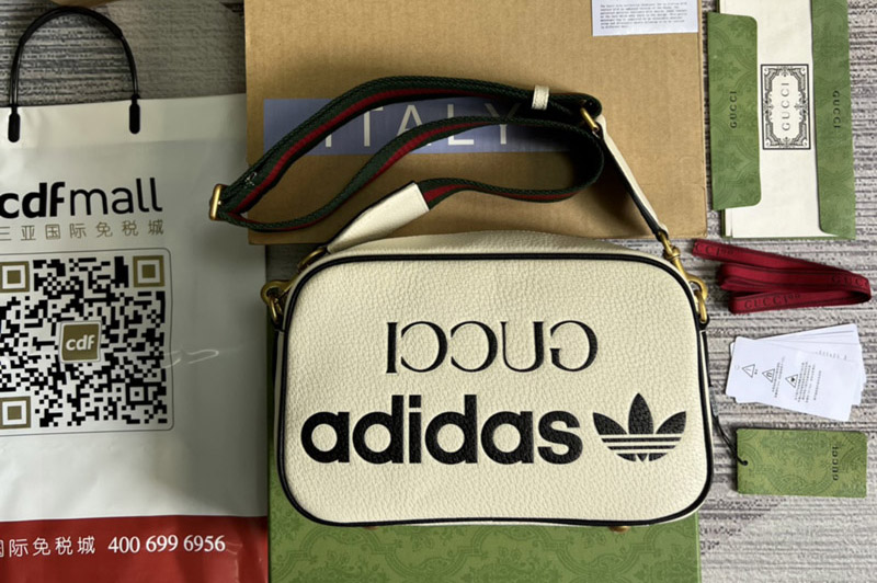 adidas x Gucci 702427 small shoulder bag in White leather