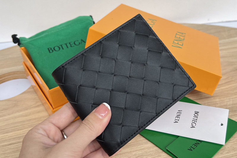 Bottega Veneta 605721 Bi-Fold Wallet in Black/Green Intrecciato leather