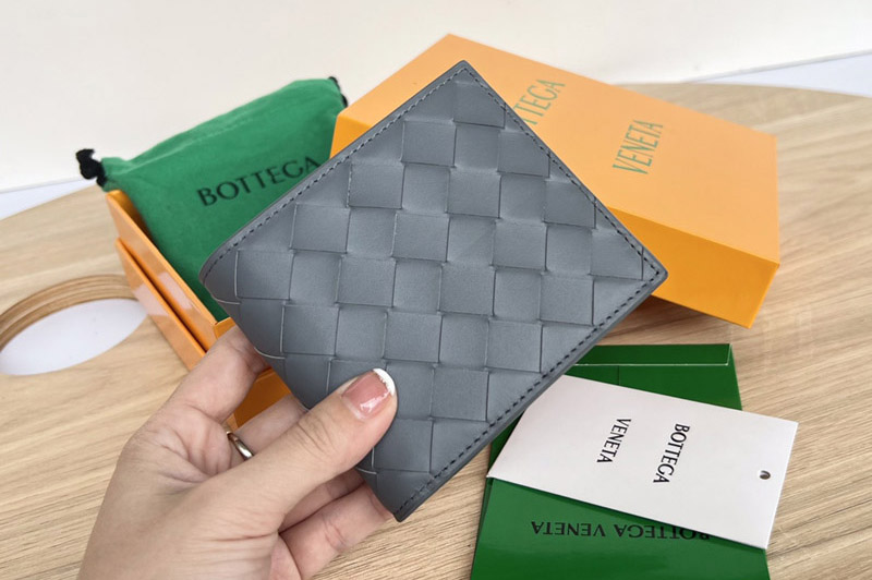 Bottega Veneta 605721 Bi-Fold Wallet in Gray Intrecciato leather