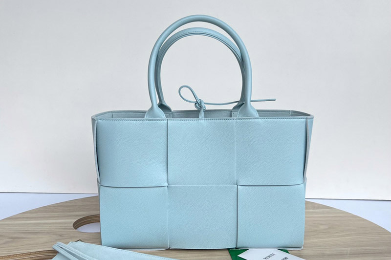 Bottega Veneta 652867 Arco Mini tote bag in Light Blue Intrecciato Nappa leather