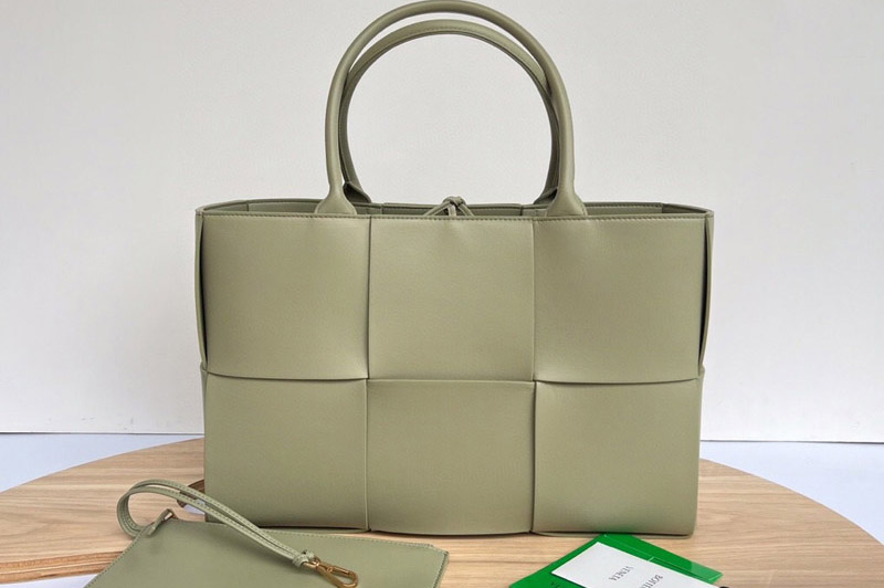 Bottega Veneta 652867 Arco Mini tote bag in Green Intrecciato Nappa leather