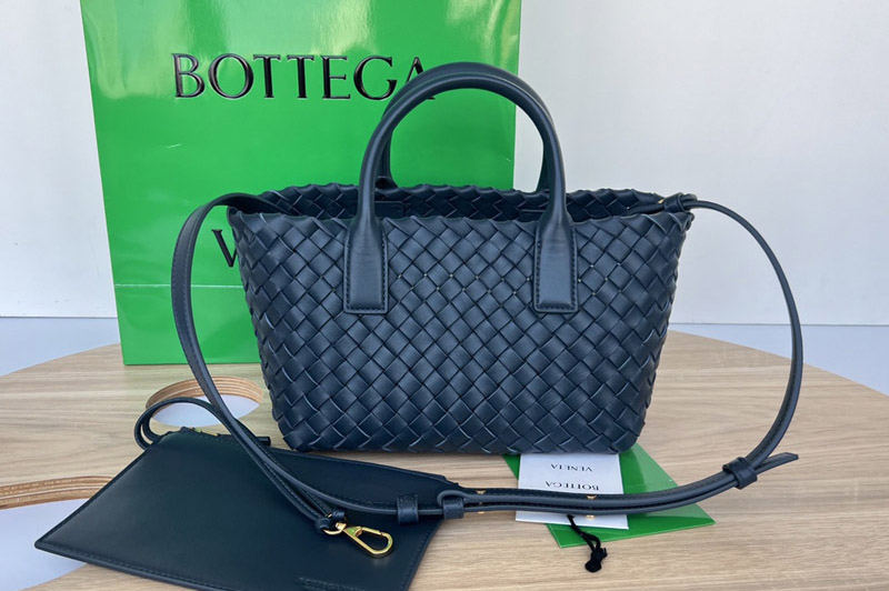 Bottega Veneta 709464 Mini Cabat tote bag in Black intreccio leather