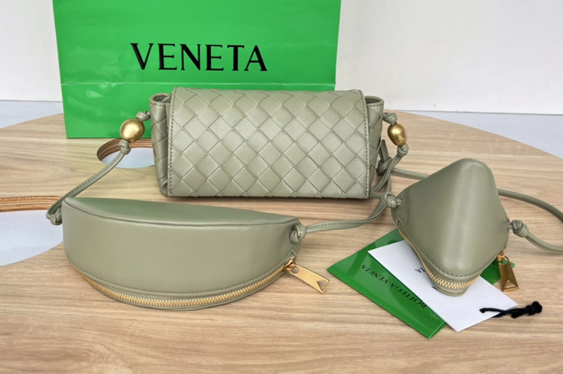 Bottega Veneta 717429 Pouch On Strap in Green Intrecciato leather