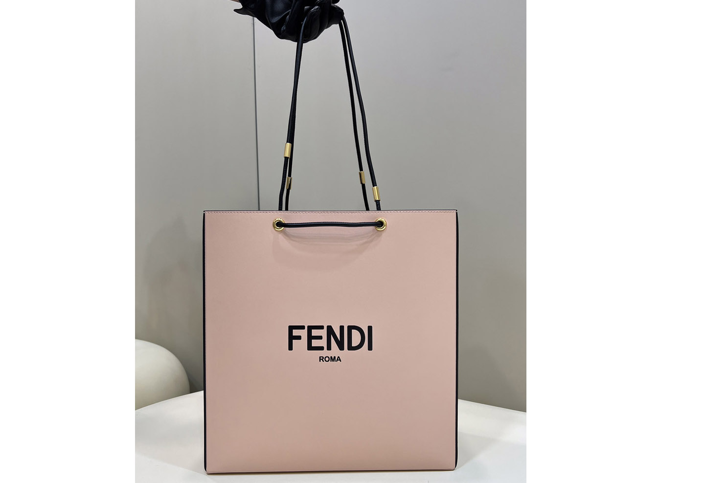 Fendi 8BH383 Shopping medium Tote Bag in Pink Leather