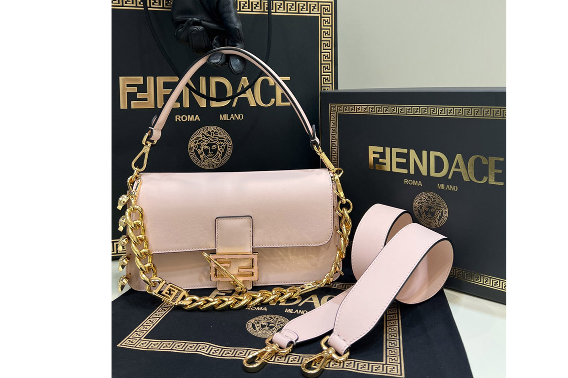 Fendi x Versace 8BS801 Brooch Baguette bag in Pink Leather