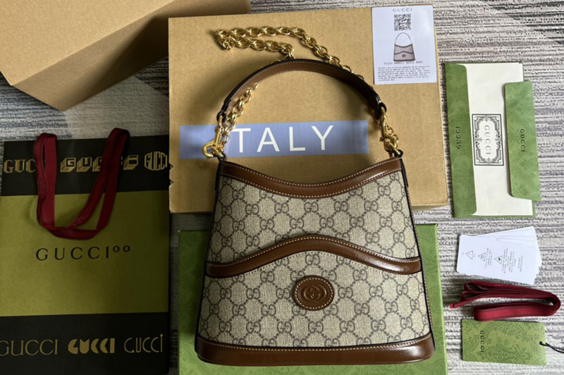 Gucci ‎‎696011 Large shoulder bag with Interlocking G in Beige/ebony GG Supreme canvas