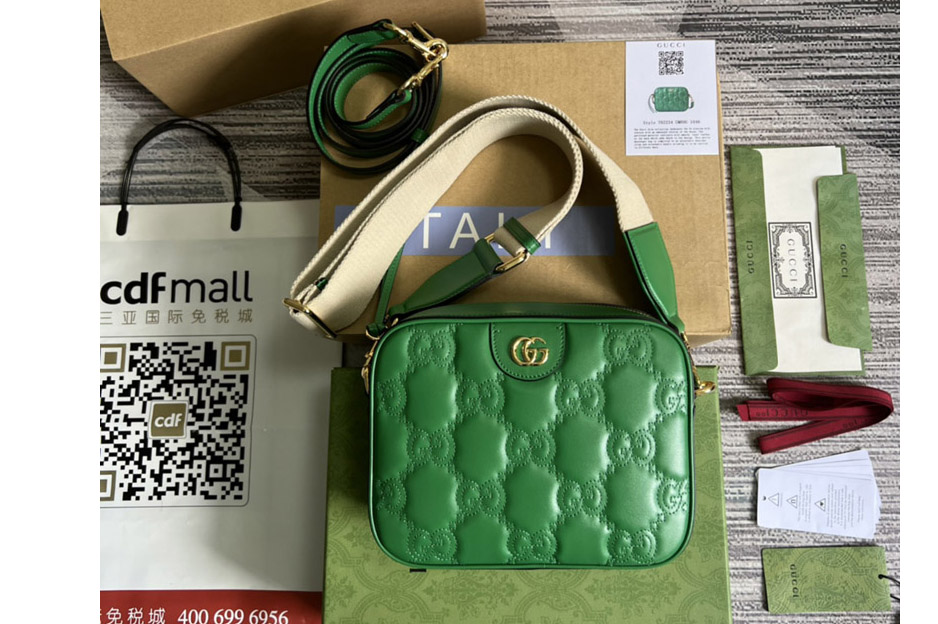 Gucci ‎702234 GG Matelasse leather small bag in Green GG Matelasse leather