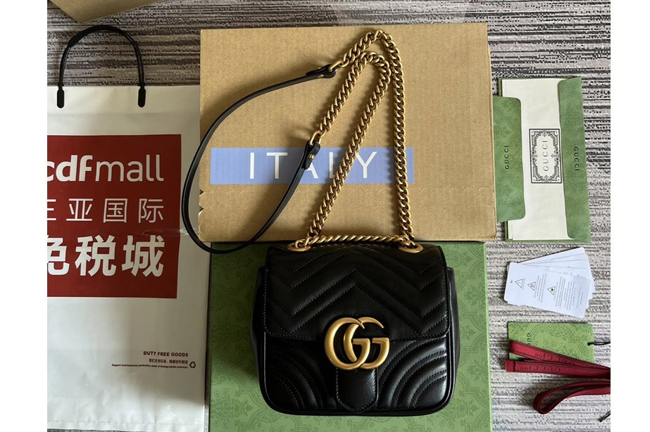 Gucci 739682 GG Marmont mini shoulder bag in Black matelassé chevron leather