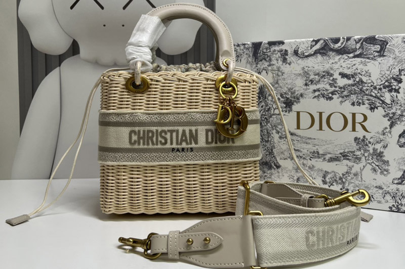 Christian Dior M0565 Medium Lady Dior handbag in Natural Wicker and Beige Dior Oblique Jacquard