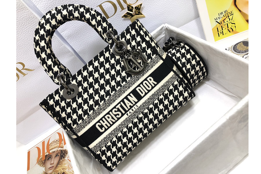 Dior M0565 Medium Lady D-Lite bag in Black Embroidery