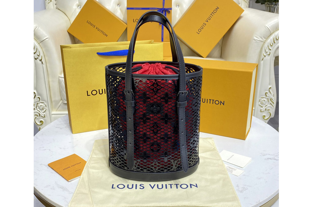 Louis Vuitton M20352 LV Bucket PM bag in Black Patent calfskin