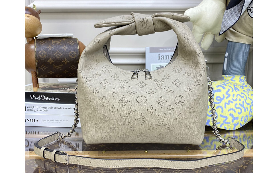 Louis Vuitton M20701 LV Why Knot PM handbag in Beige Mahina calf leather