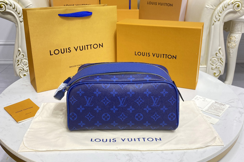 Louis Vuitton M30849 LV Dopp Kit bag in Monogram canvas and Taiga leather