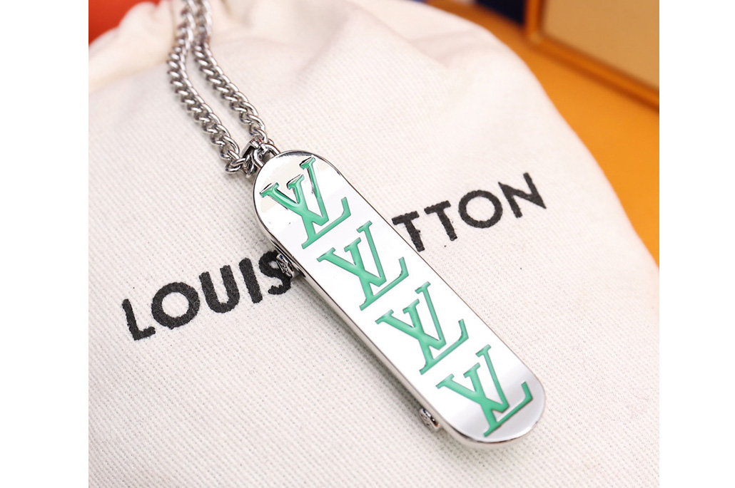 Louis Vuitton MP3277 LV LV Skateboard Pendant on Green