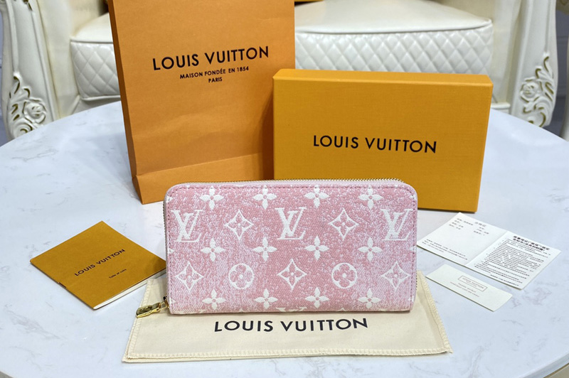 Louis Vuitton M81226 LV Zippy wallet in Pink Monogram jacquard denim