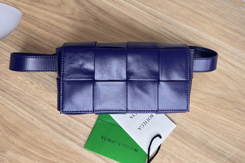 Bottega Veneta 651053 Cassette Belt Mini Bag in Purple intreccio leather