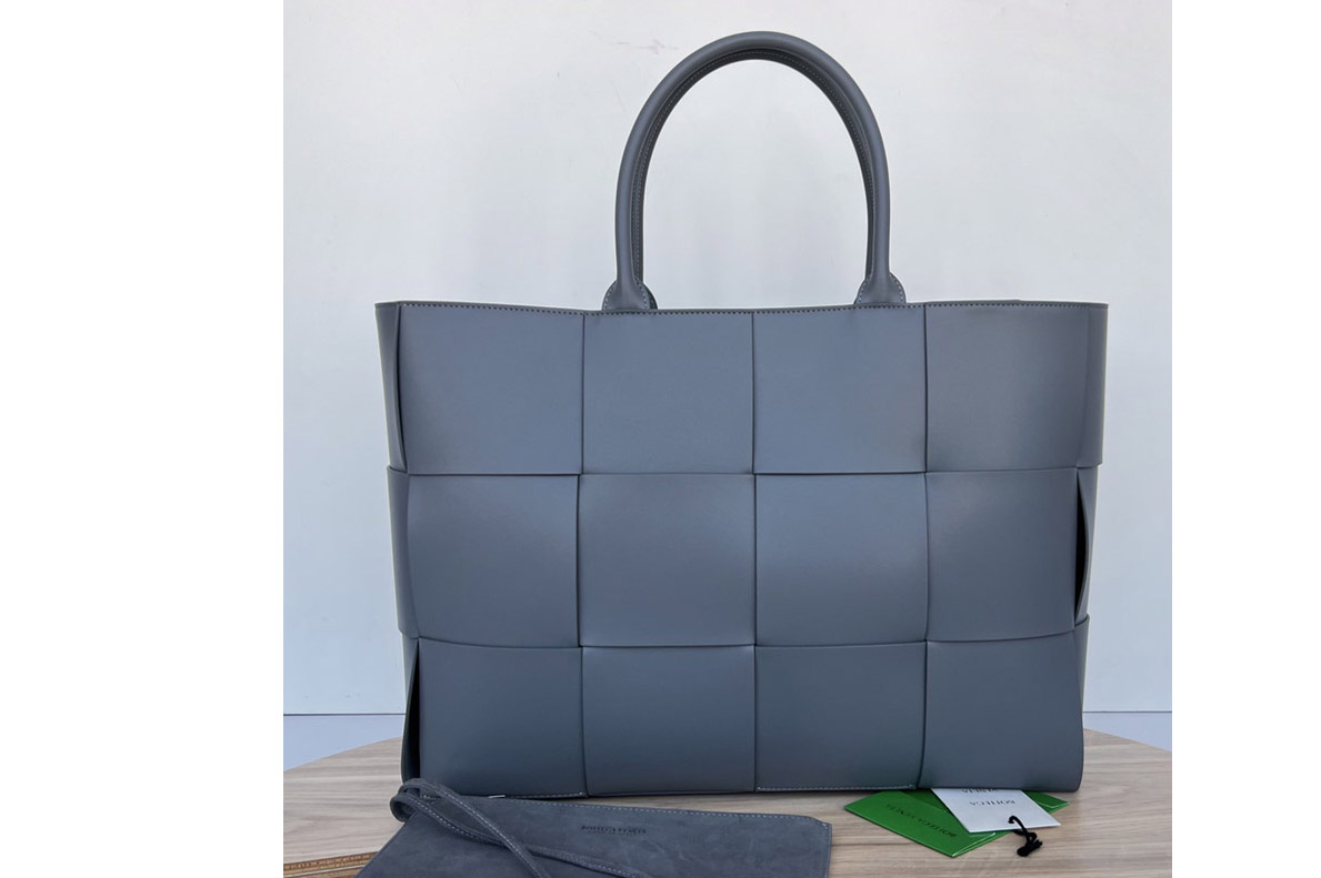Bottega Veneta 680165 Large Arco Tote Bag in Dark Grey intreccio leather