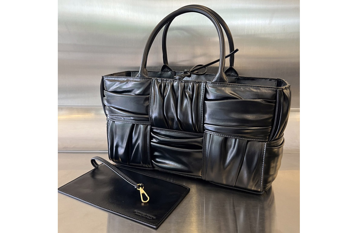 Bottega Veneta 729043 Small Arco Tote Bag in Black foulard intreccio leather